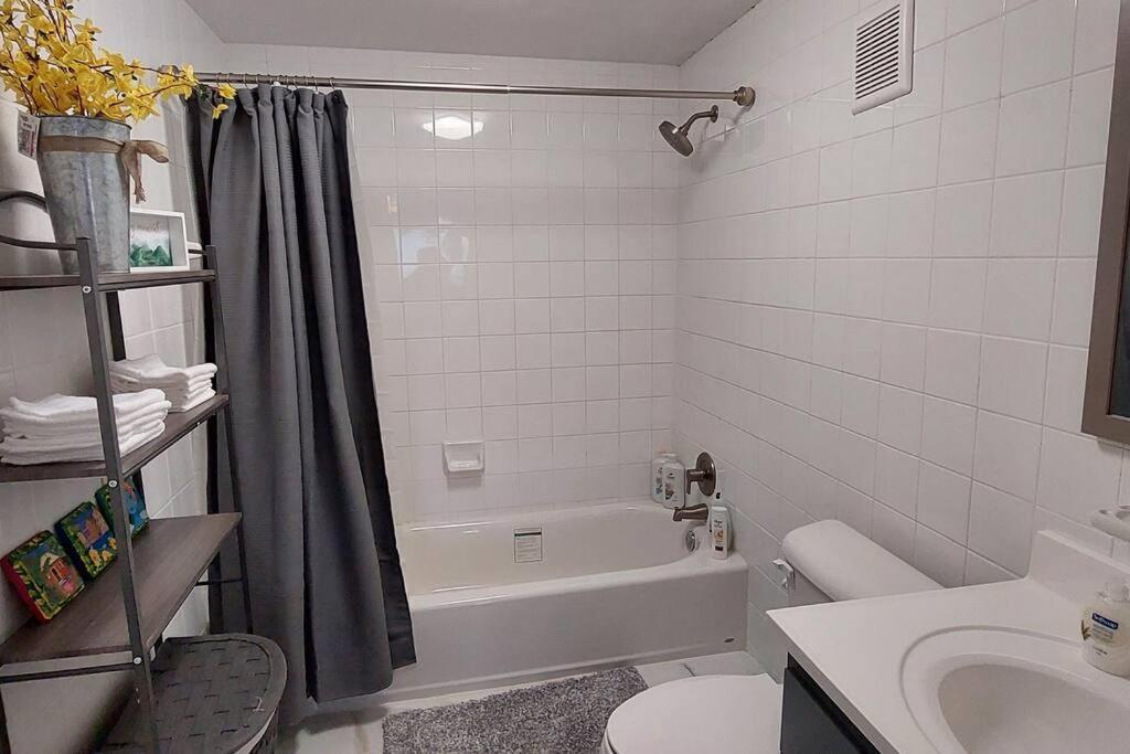 Nassau Harbour Cozy 2 Bedroom Condo Dış mekan fotoğraf